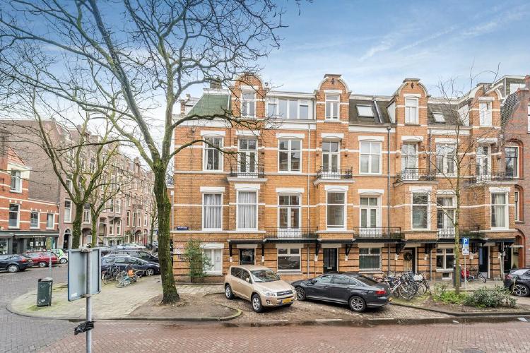 
    Van Breestraat 73 C|Amsterdam
