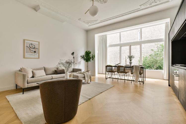 
    Van Breestraat 73 B|Amsterdam
