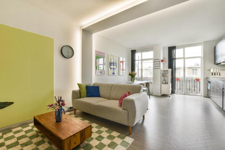 
    Juliana van Stolbergstraat 45-3|Amsterdam
