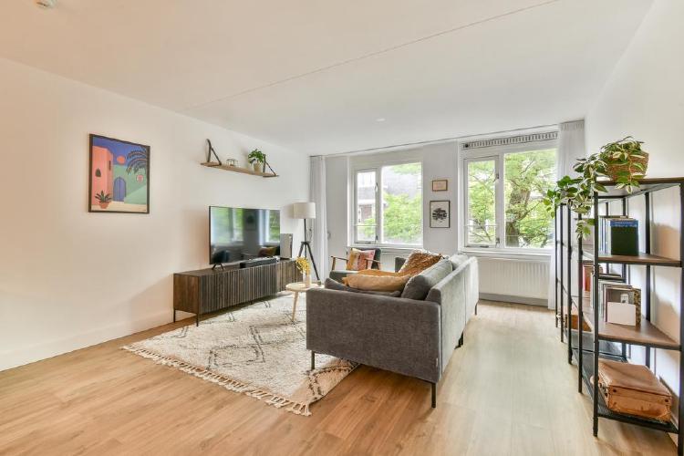 
    Bataviastraat 46 B|Amsterdam
