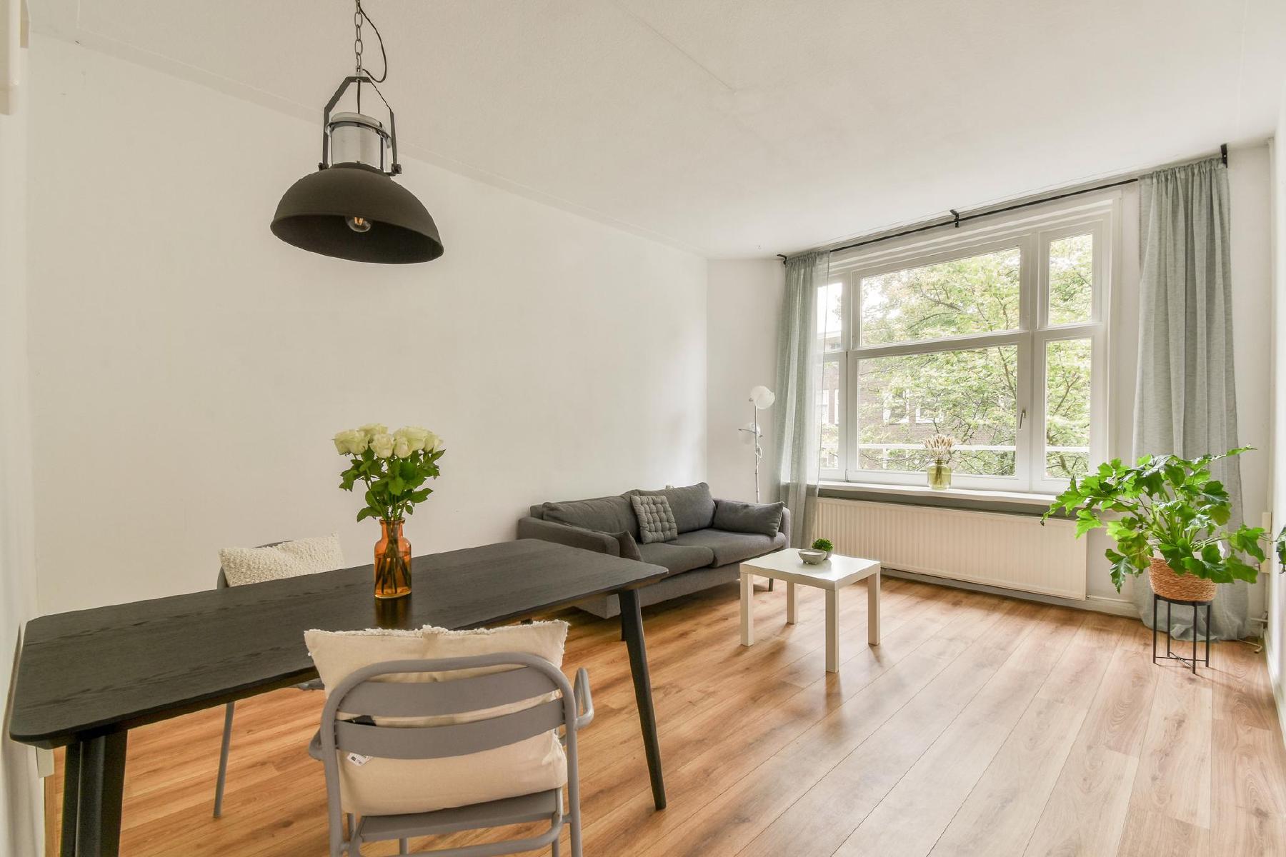 AMSTERDAM Geuzenstraat 75-2
