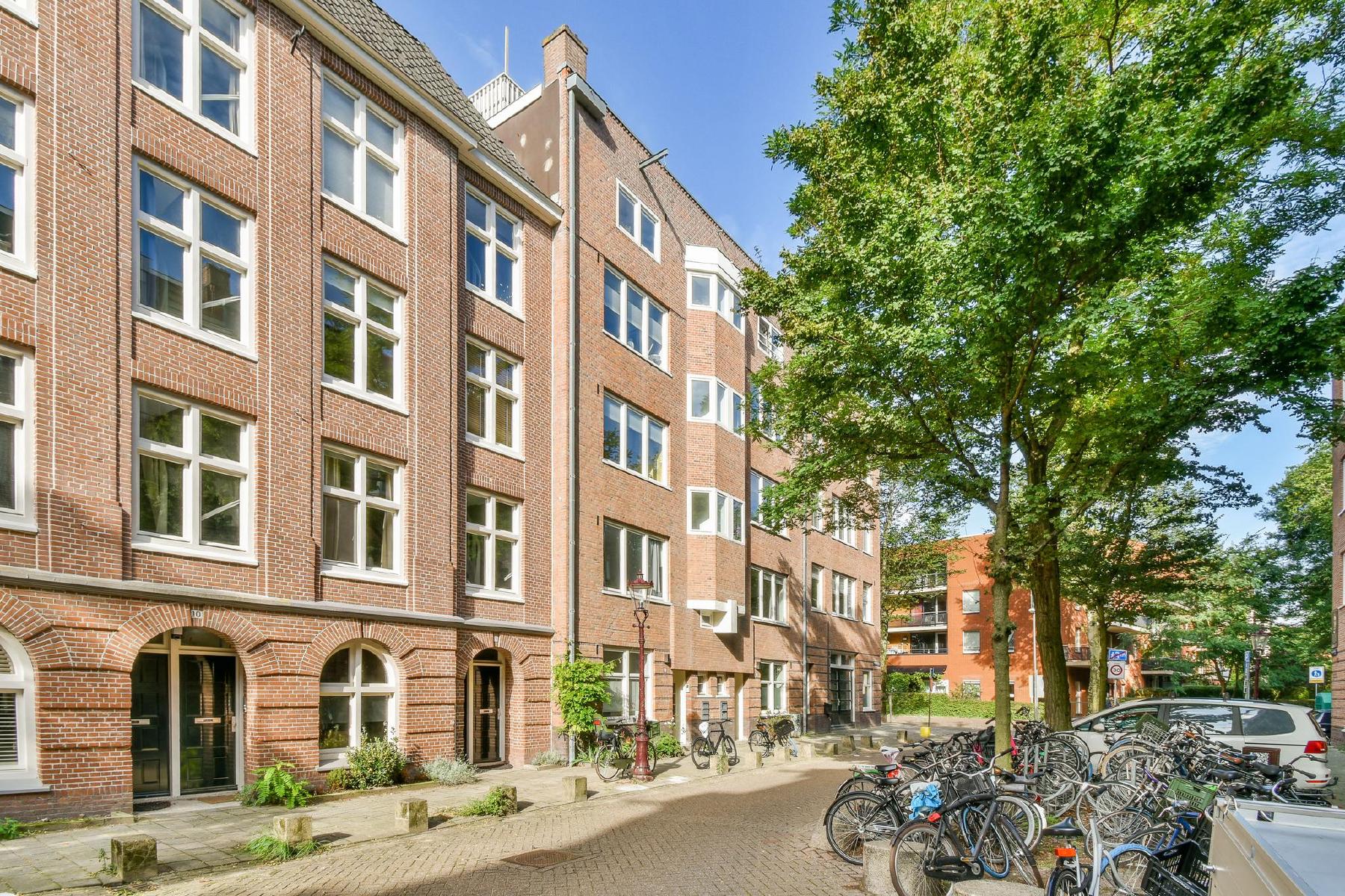 AMSTERDAM Van Bossestraat 6-1