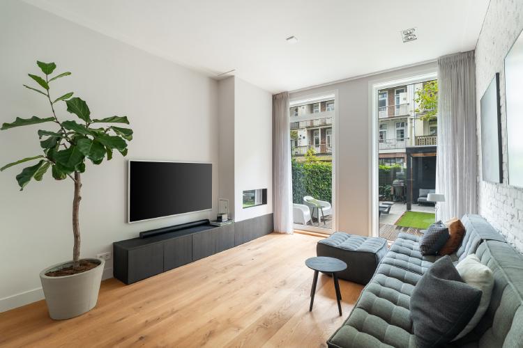 
    Eerste Jan van der Heijdenstraat 30 H|Amsterdam
