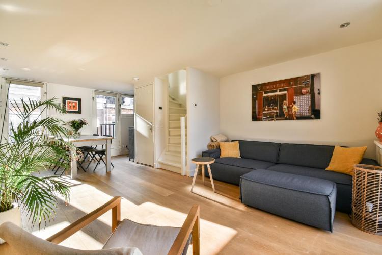 
    Egelantiersstraat 128 D|Amsterdam
