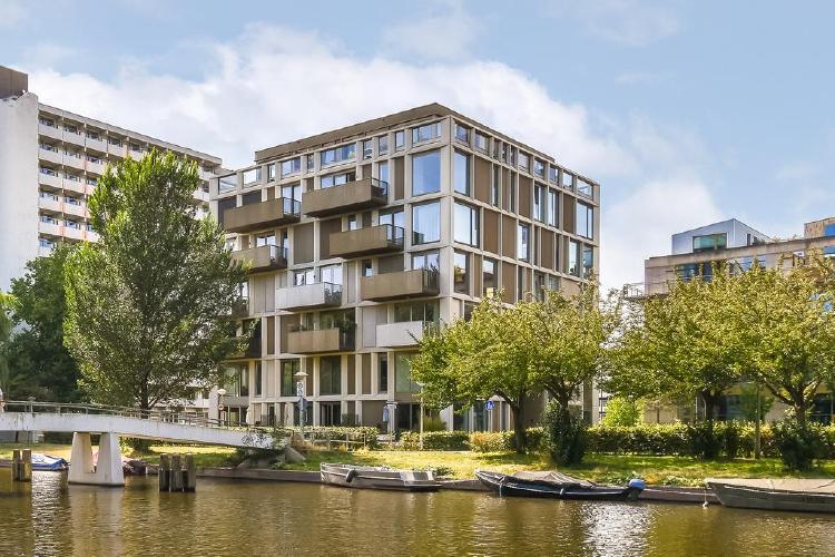
    Poeldijkstraat 357 |Amsterdam
