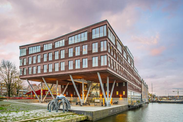
    Barentszplein 8 A|Amsterdam

