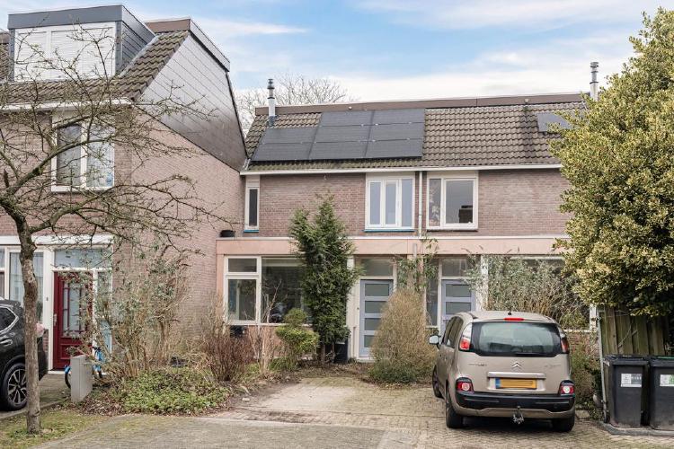 
    Maanzaaderf 24 |Diemen
