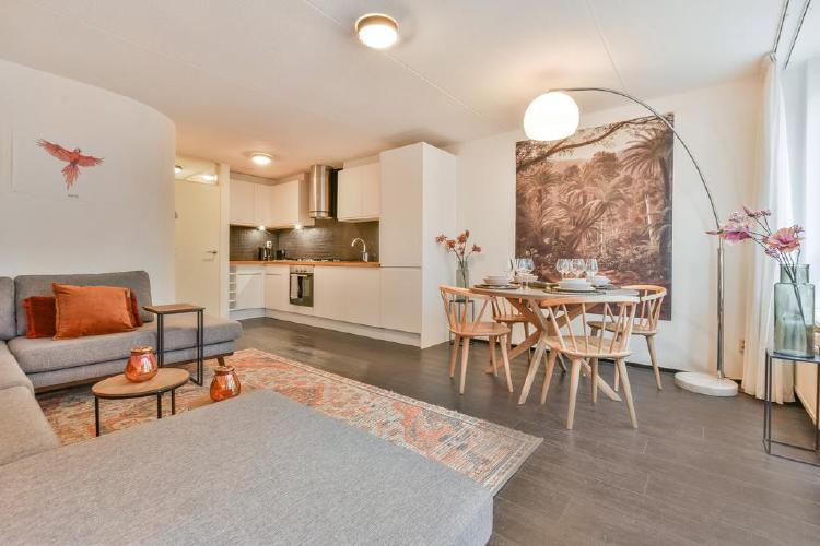 
    Huidenstraat 18 B|Amsterdam
