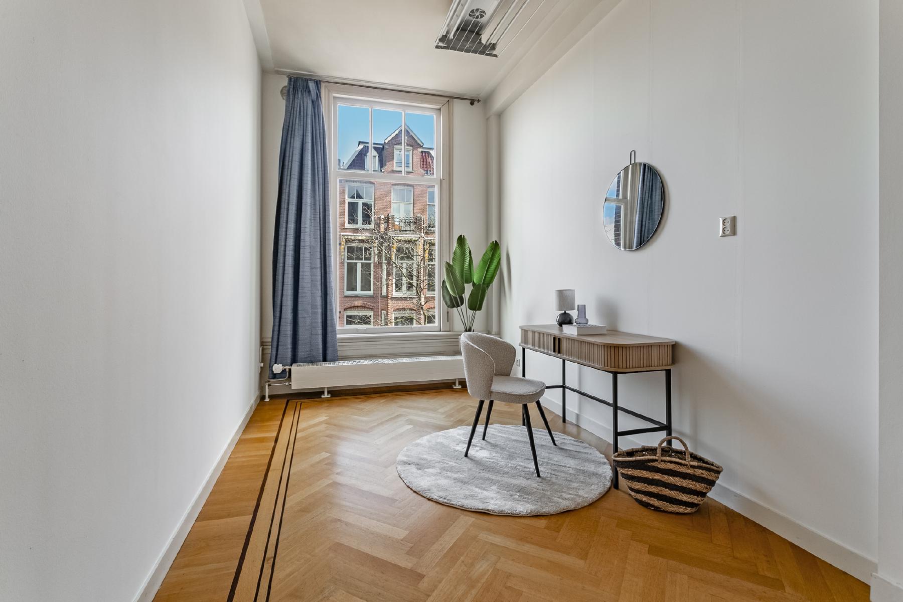 AMSTERDAM Jacob Obrechtstraat 24-2image 7