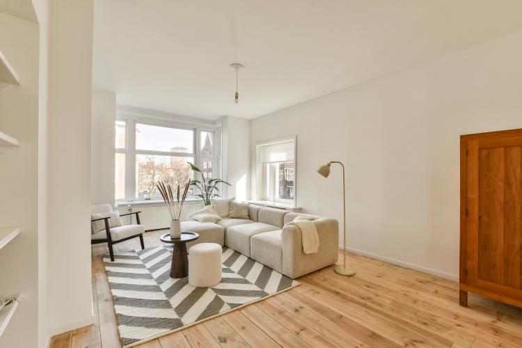 
    Maasstraat 130-2|Amsterdam
