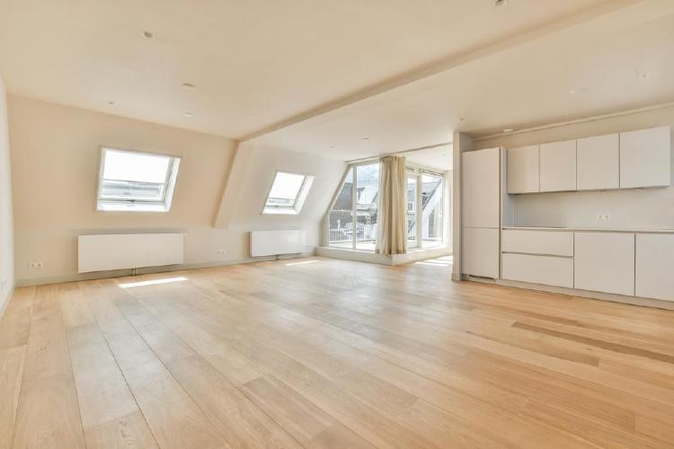 
    Pieter Jacobszstraat 12 D|Amsterdam
