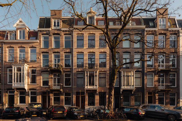 
    Van Breestraat 183 A|Amsterdam
