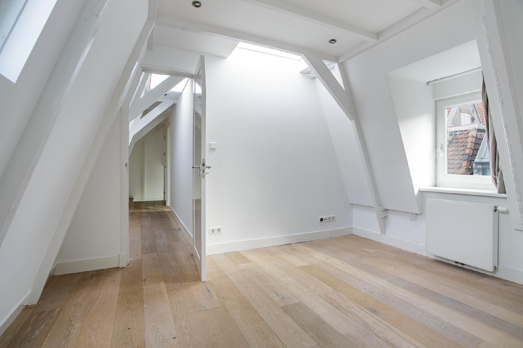 AMSTERDAM Eerste Goudsbloemdwarsstraat 6-1image 32