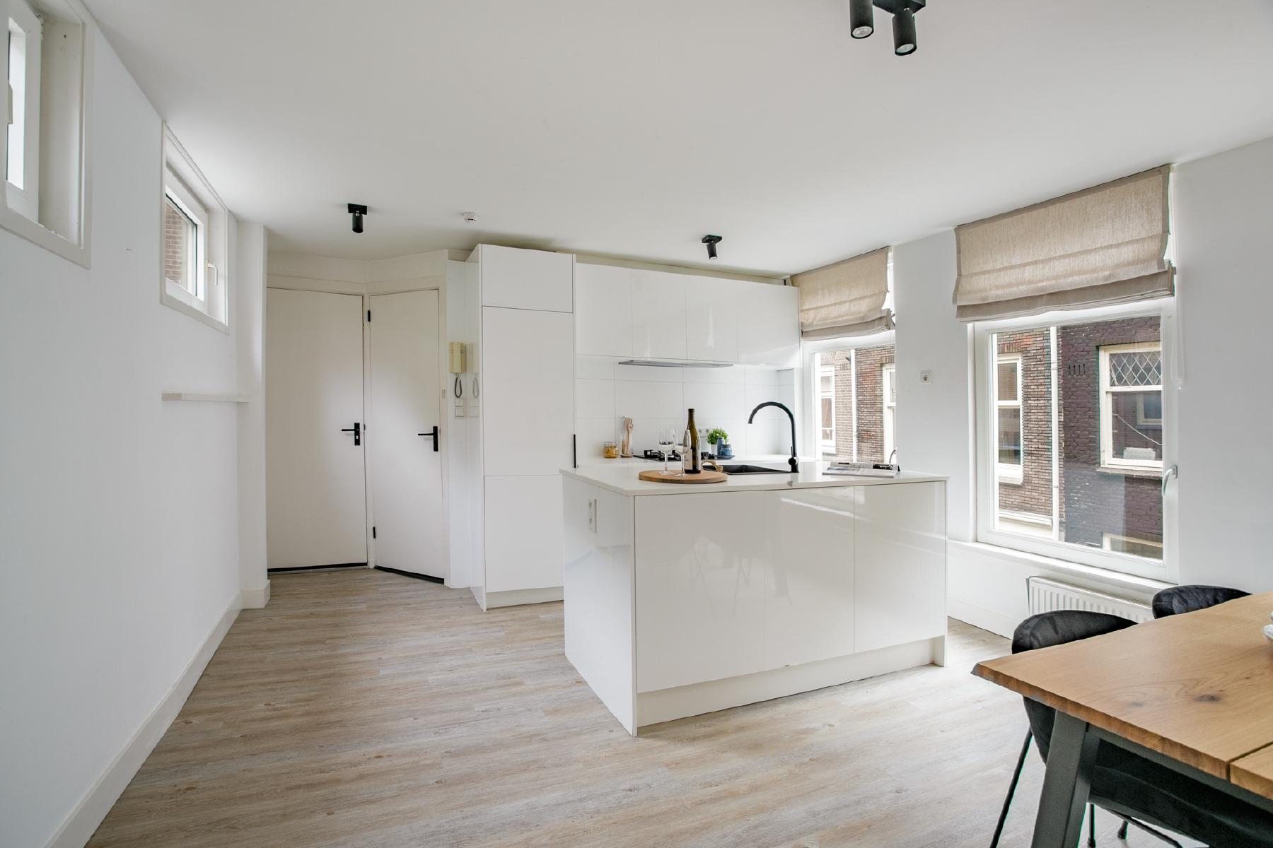 AMSTERDAM Eerste Goudsbloemdwarsstraat 6-1image 10