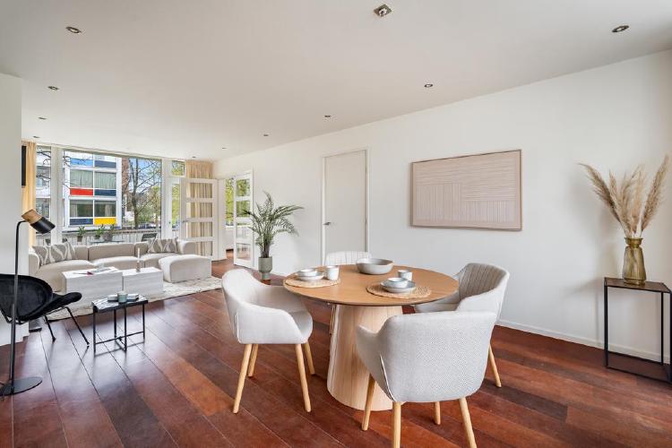 
    Johannes Worpstraat 51-1|Amsterdam
