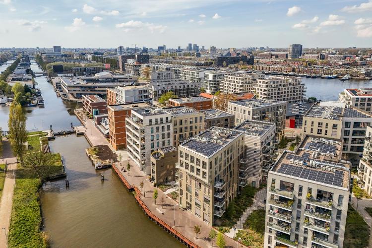 
    Nieuwevaartweg 47 |Amsterdam
