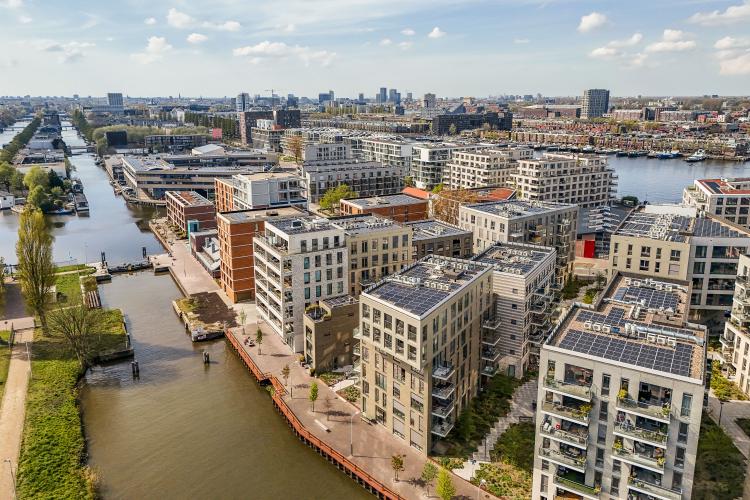 
    Nieuwevaartweg 47 |Amsterdam
