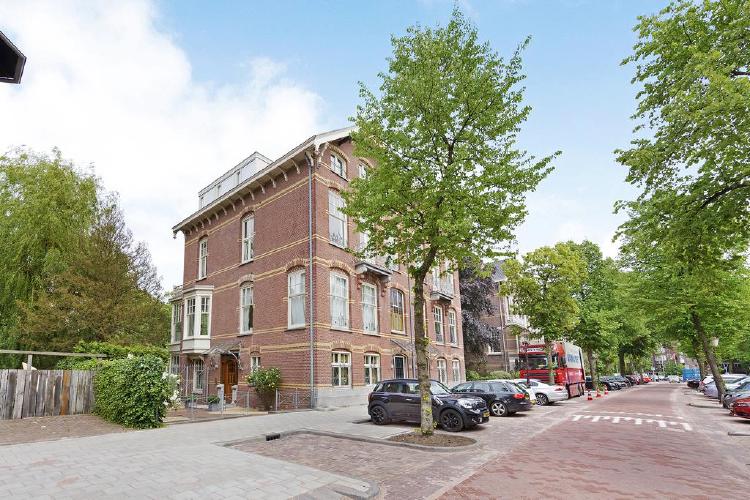 
    Koningslaan 22 B|Amsterdam
