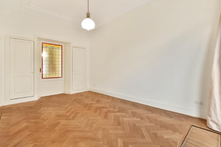 
    <nil><span>|</span>
image 6