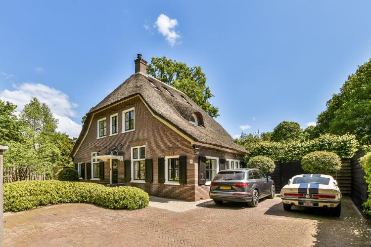 
    Torenlaan 60 |Laren
