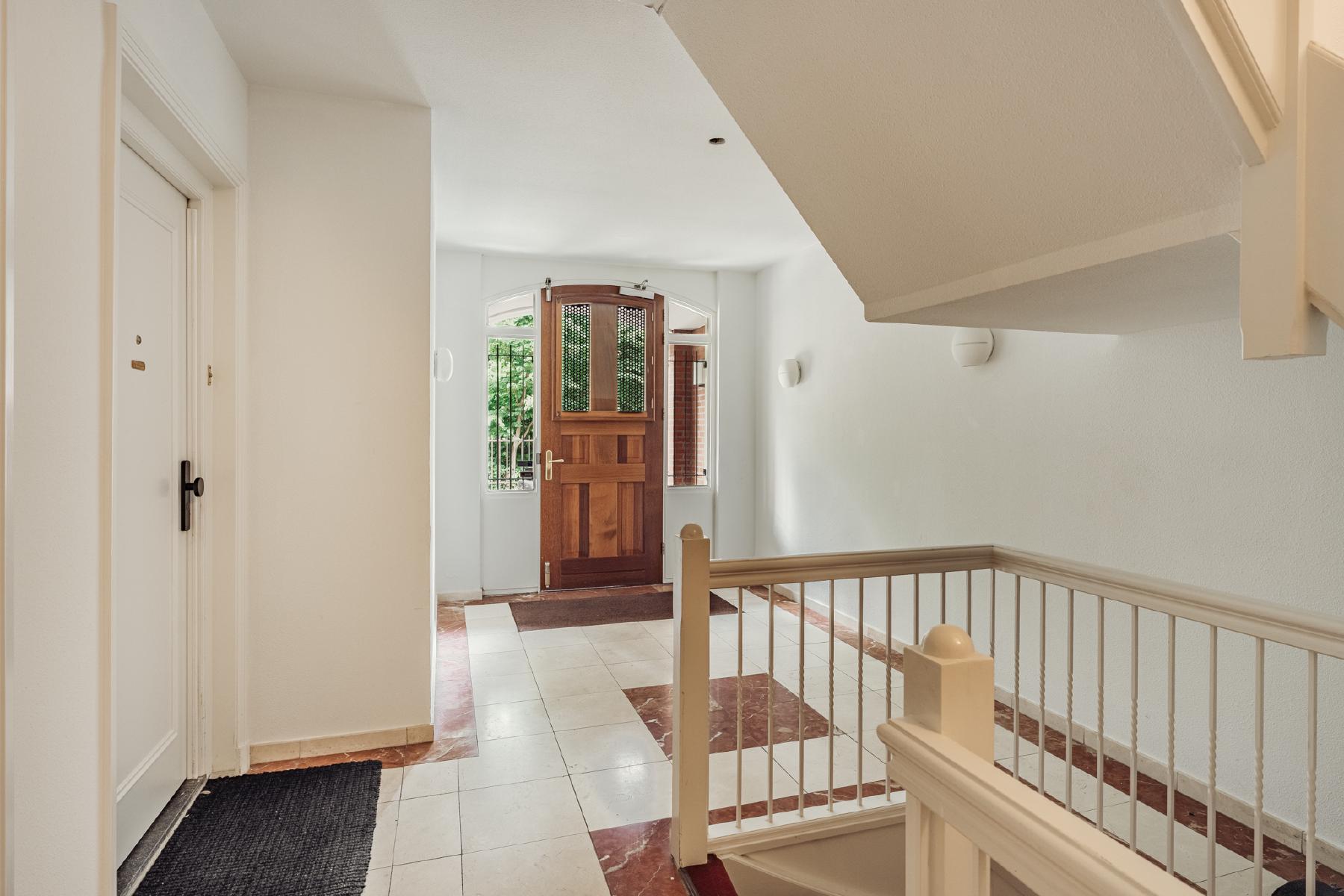 AMSTERDAM Vossiusstraat 76 image 31