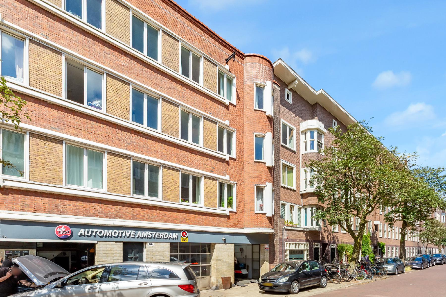 AMSTERDAM Jan van Riebeekstraat 30-3