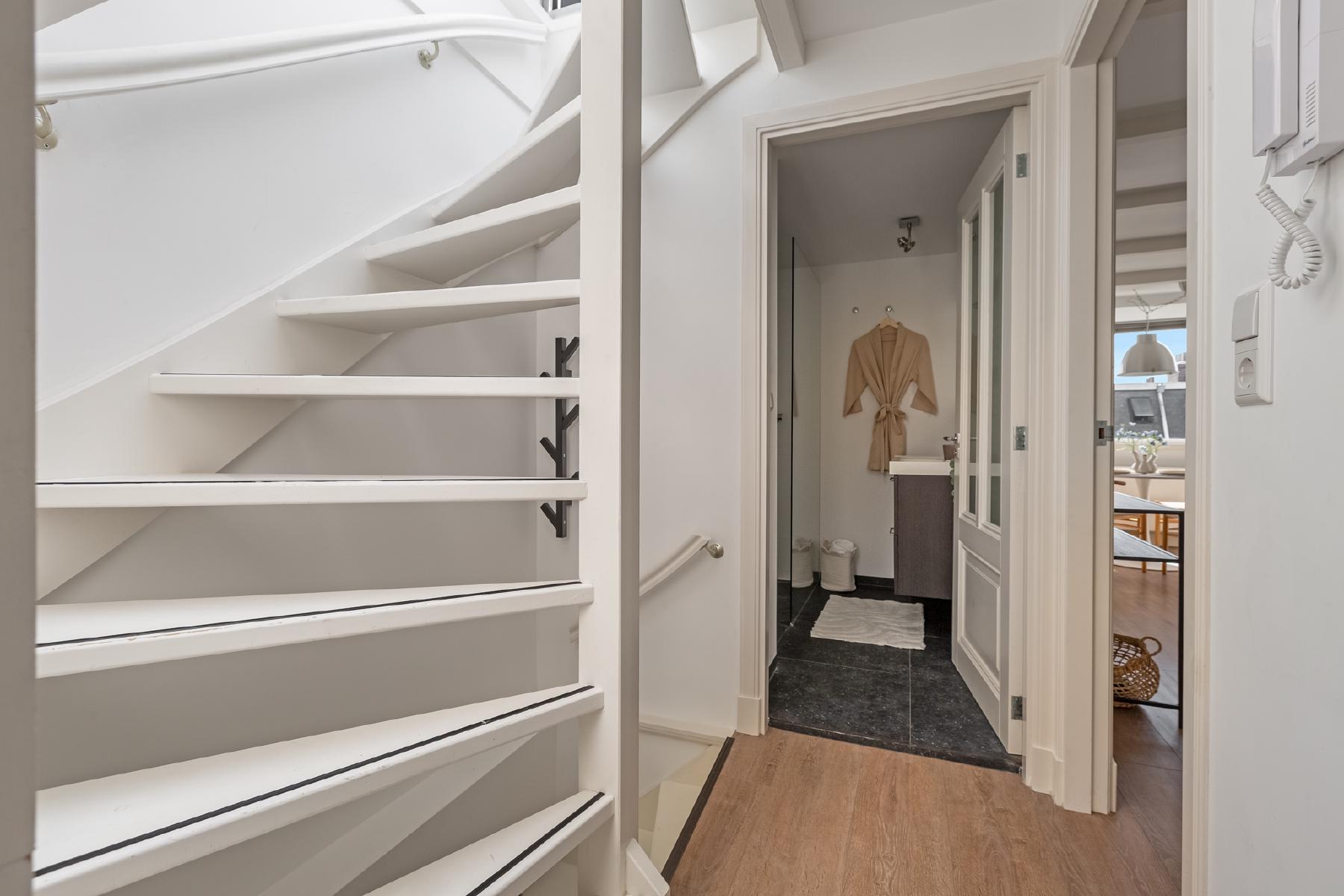 AMSTERDAM Sint Willibrordusstraat 73-4image 14