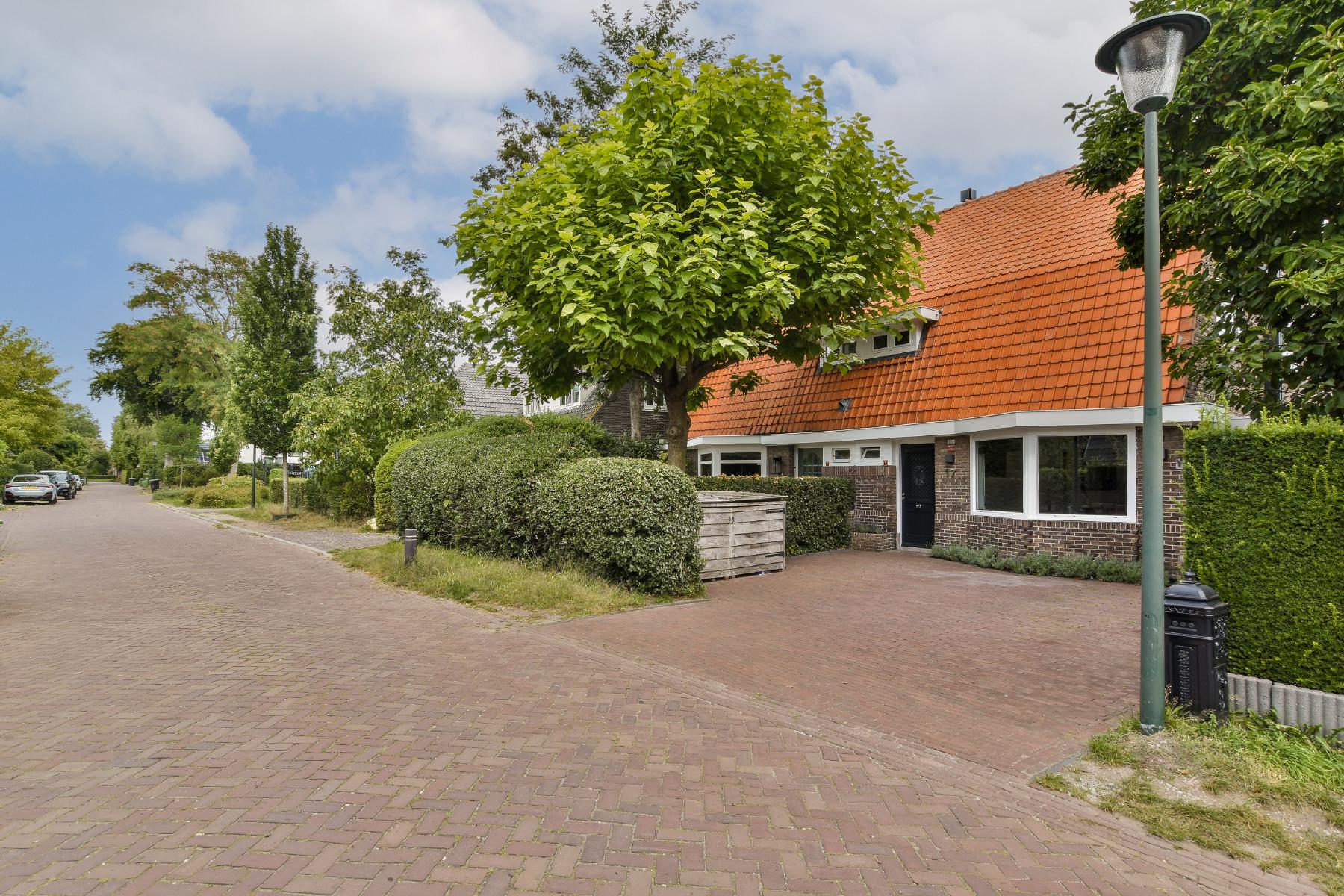 BLARICUM Tweede Molenweg 17 image 2