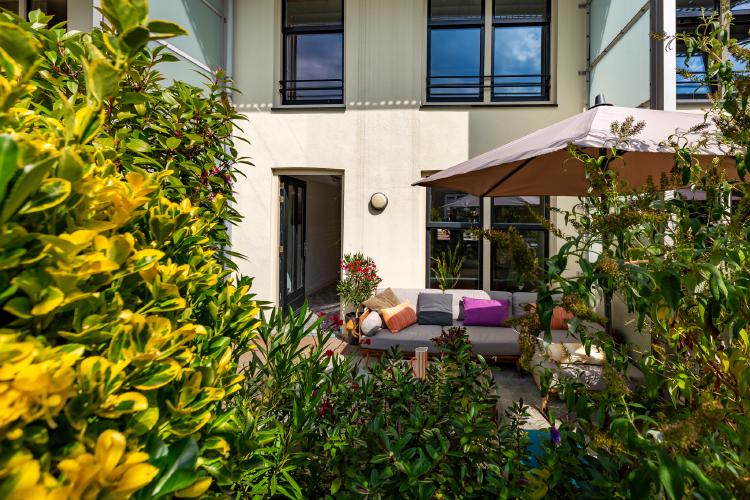 
    Spaarndammerstraat 111 B|Amsterdam
