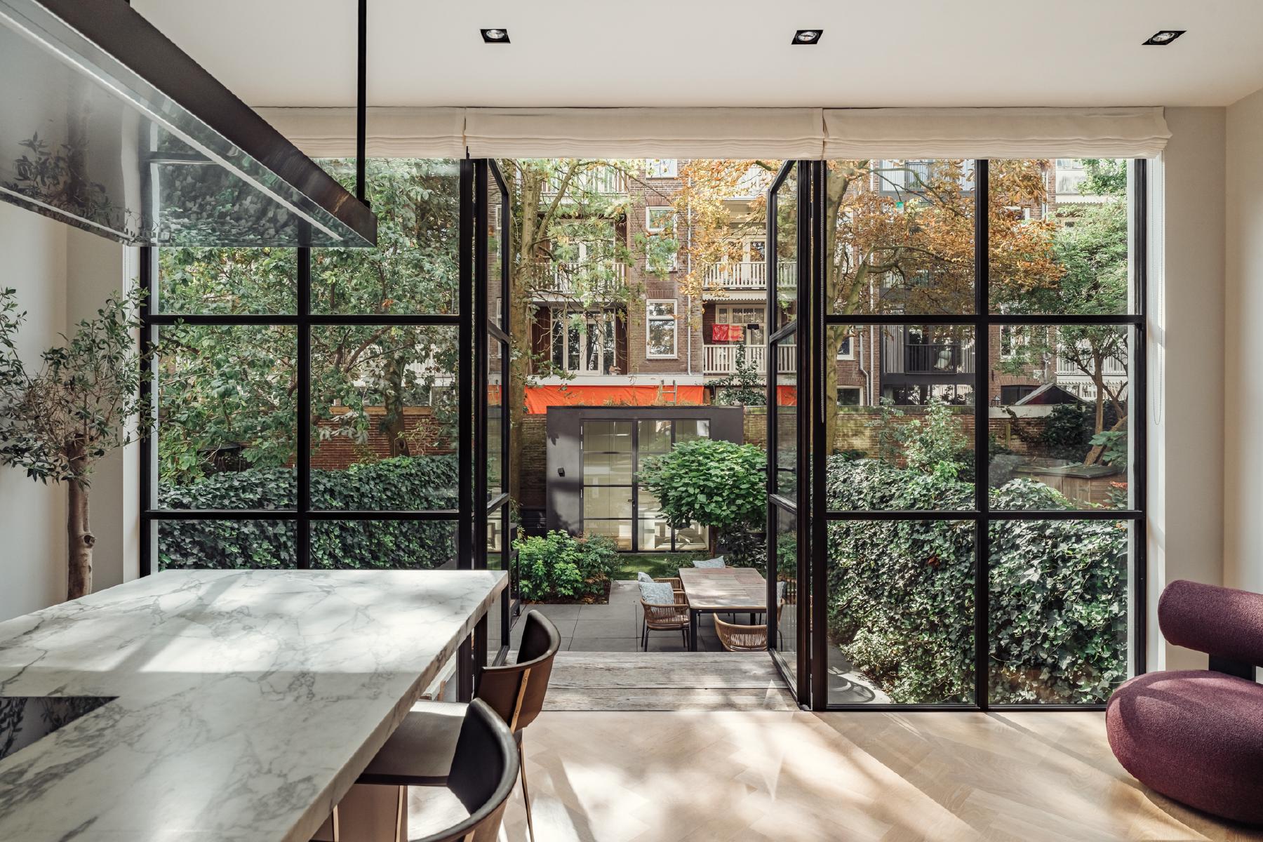 AMSTERDAM Van Breestraat 137 Himage 33