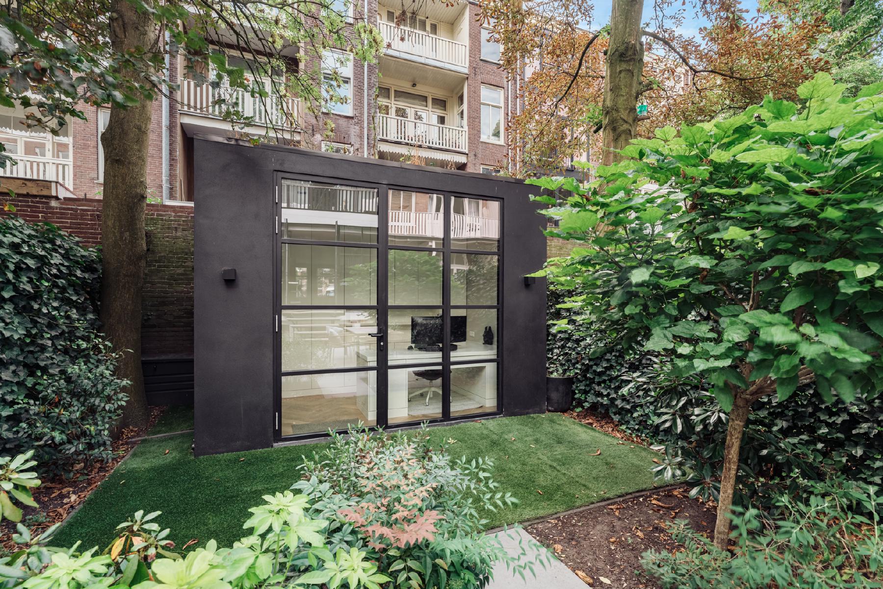 AMSTERDAM Van Breestraat 137 Himage 38