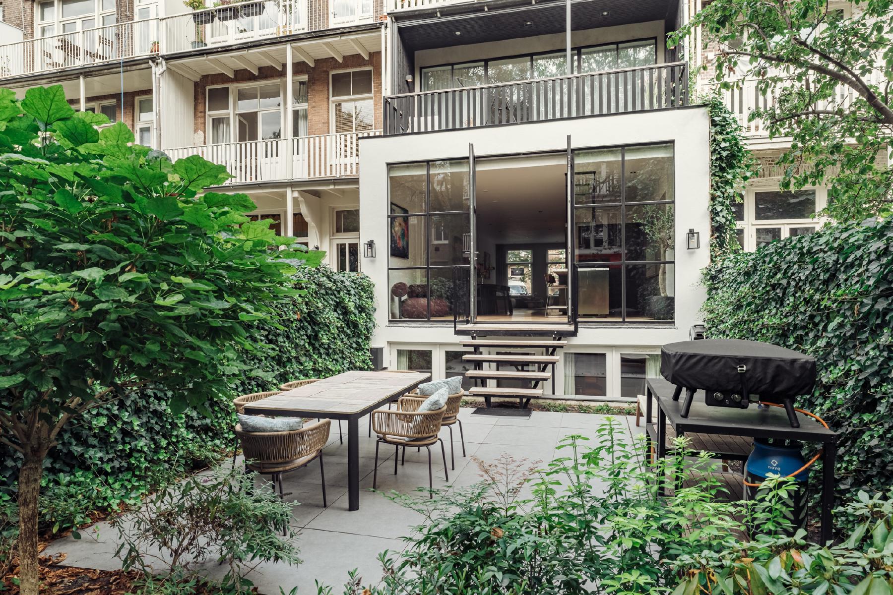 AMSTERDAM Van Breestraat 137 Himage 44