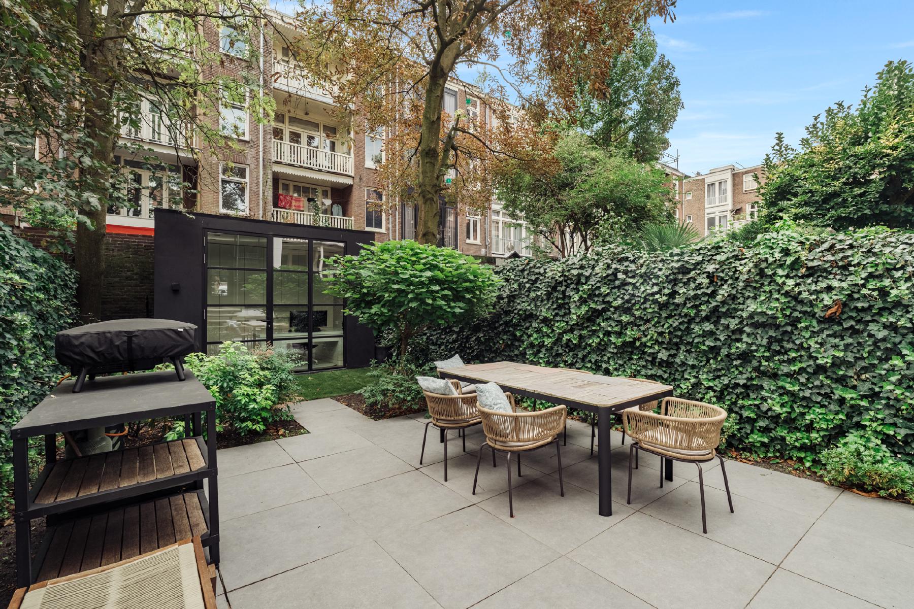 AMSTERDAM Van Breestraat 137 Himage 42