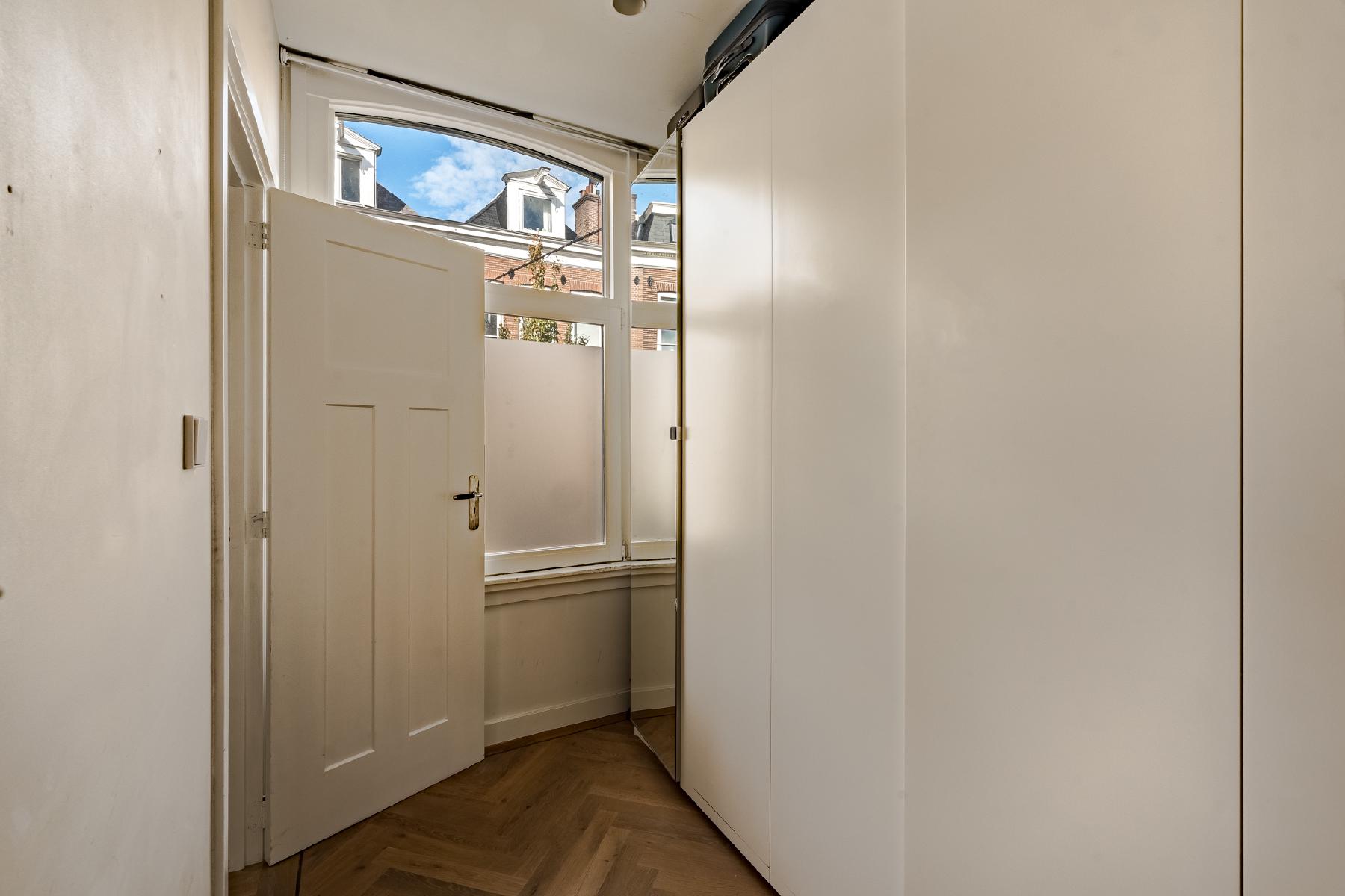 AMSTERDAM Van Oldenbarneveldtstraat 17-2image 16