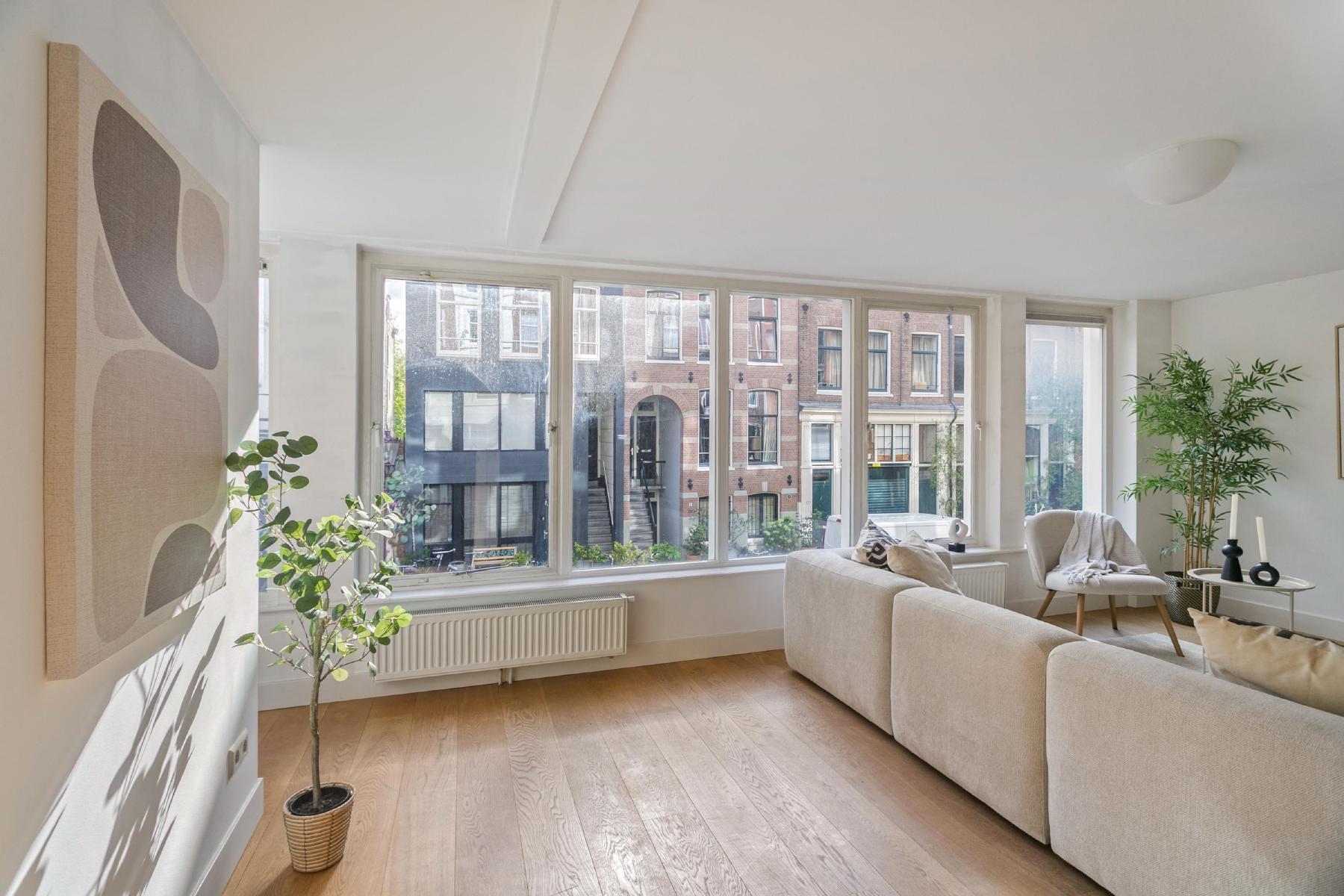 AMSTERDAM Jacob van Lennepstraat 10 image 3