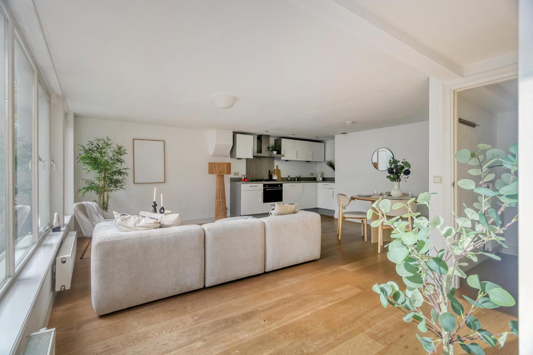 AMSTERDAM Jacob van Lennepstraat 10 image 5