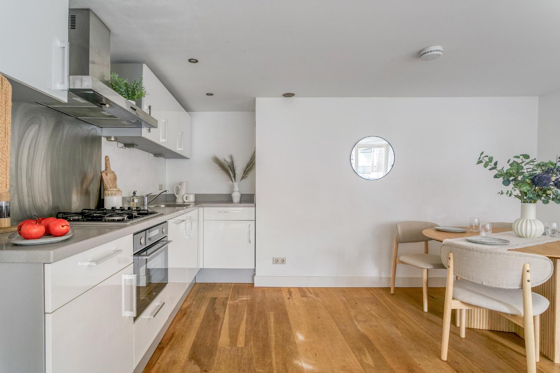 AMSTERDAM Jacob van Lennepstraat 10 image 16