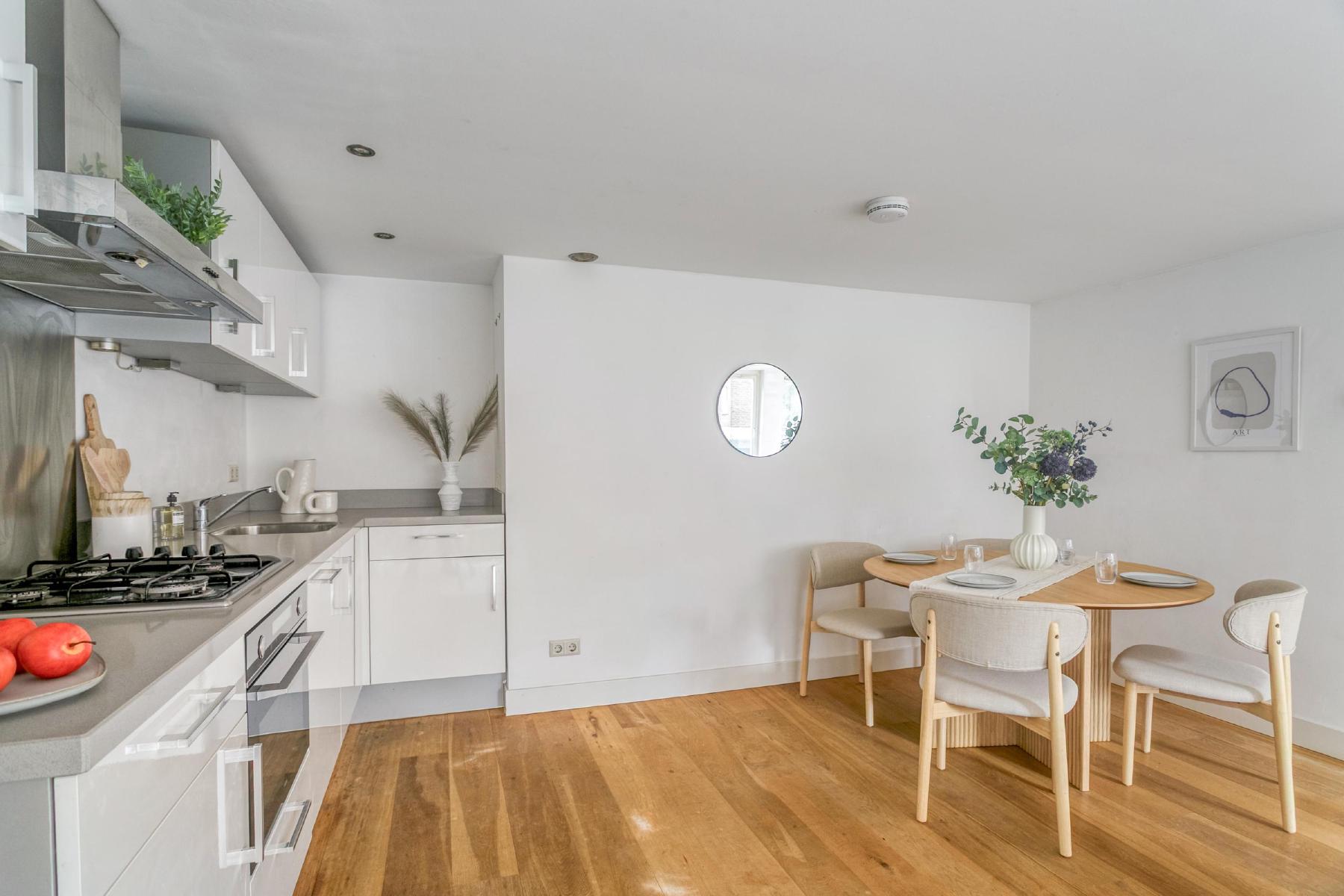 AMSTERDAM Jacob van Lennepstraat 10 image 17