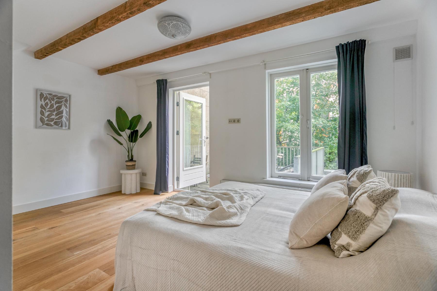 AMSTERDAM Jacob van Lennepstraat 10 image 23