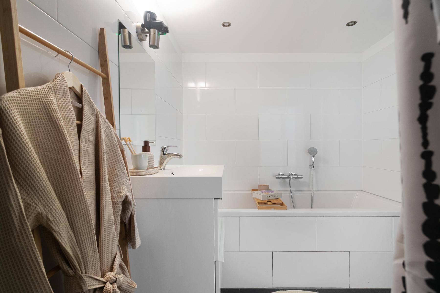 AMSTERDAM Jacob van Lennepstraat 10 image 29