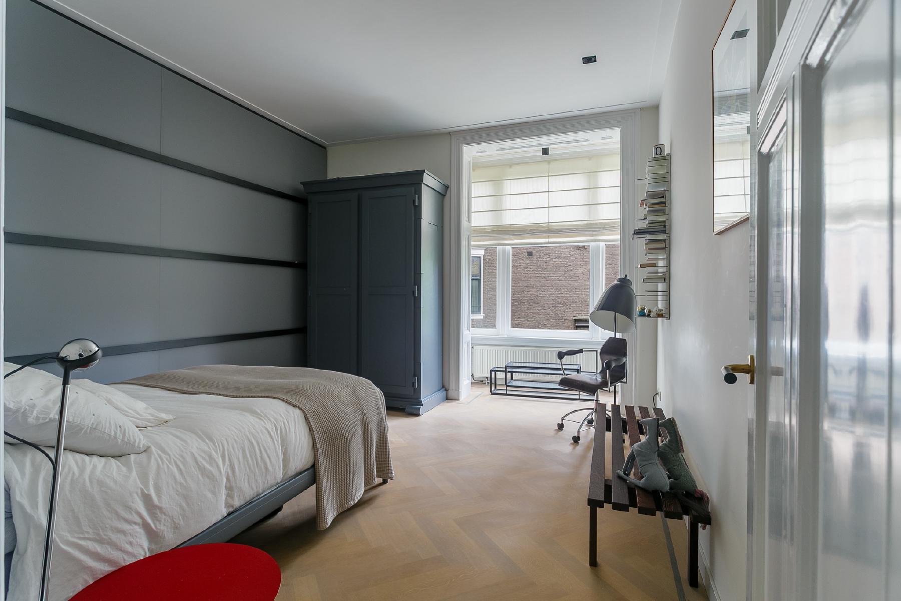 AMSTERDAM Koninginneweg 136 Himage 26