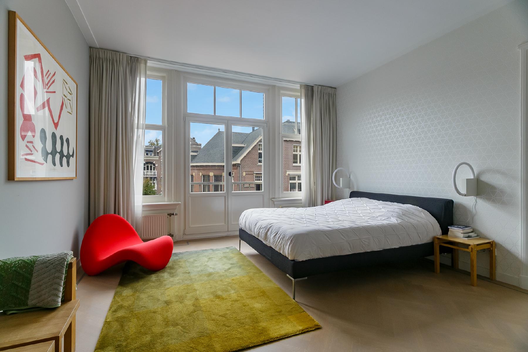 AMSTERDAM Koninginneweg 136 Himage 17