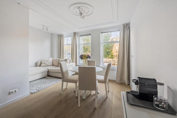 
    <nil><span>|</span>
image 3