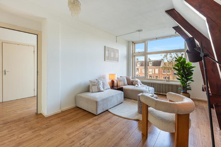 
    <nil><span>|</span>
image 4