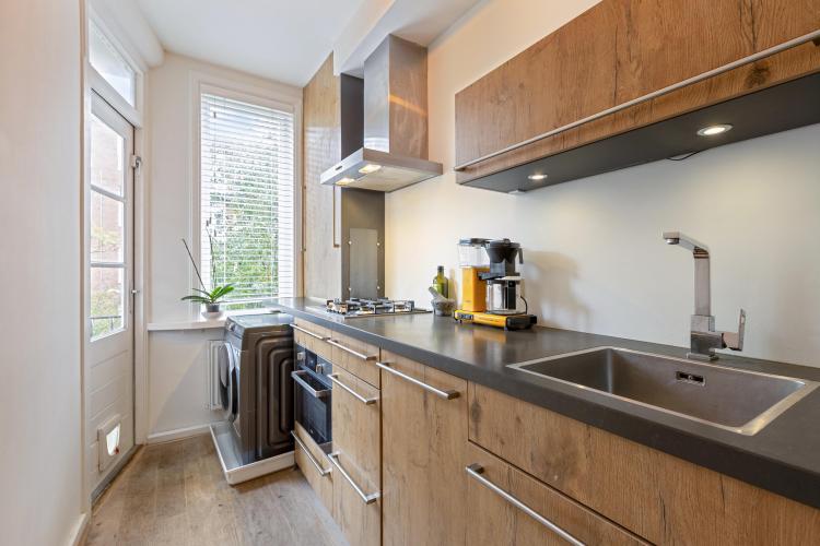 
    <nil><span>|</span>
image 16