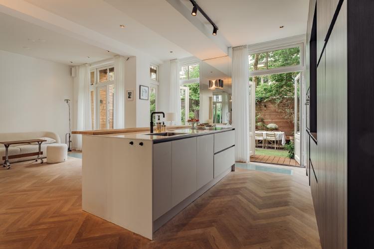 
    <nil><span>|</span>
image 10