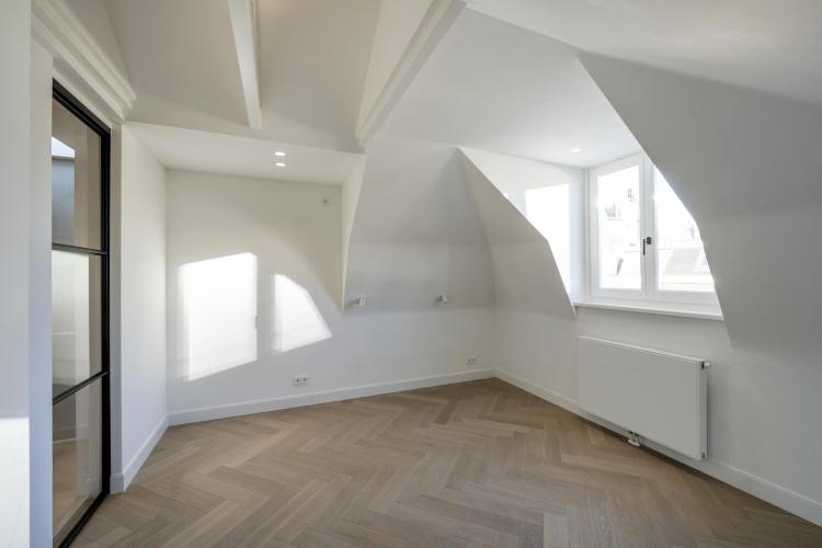 
    <nil><span>|</span>
image 12