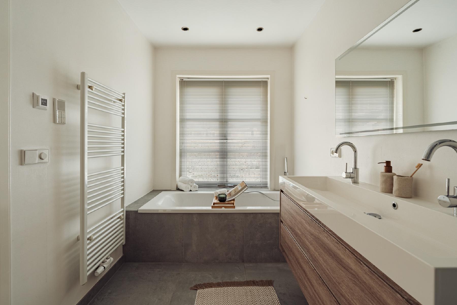 AMSTELVEEN Charlotte van Montpensierlaan 22 image 38