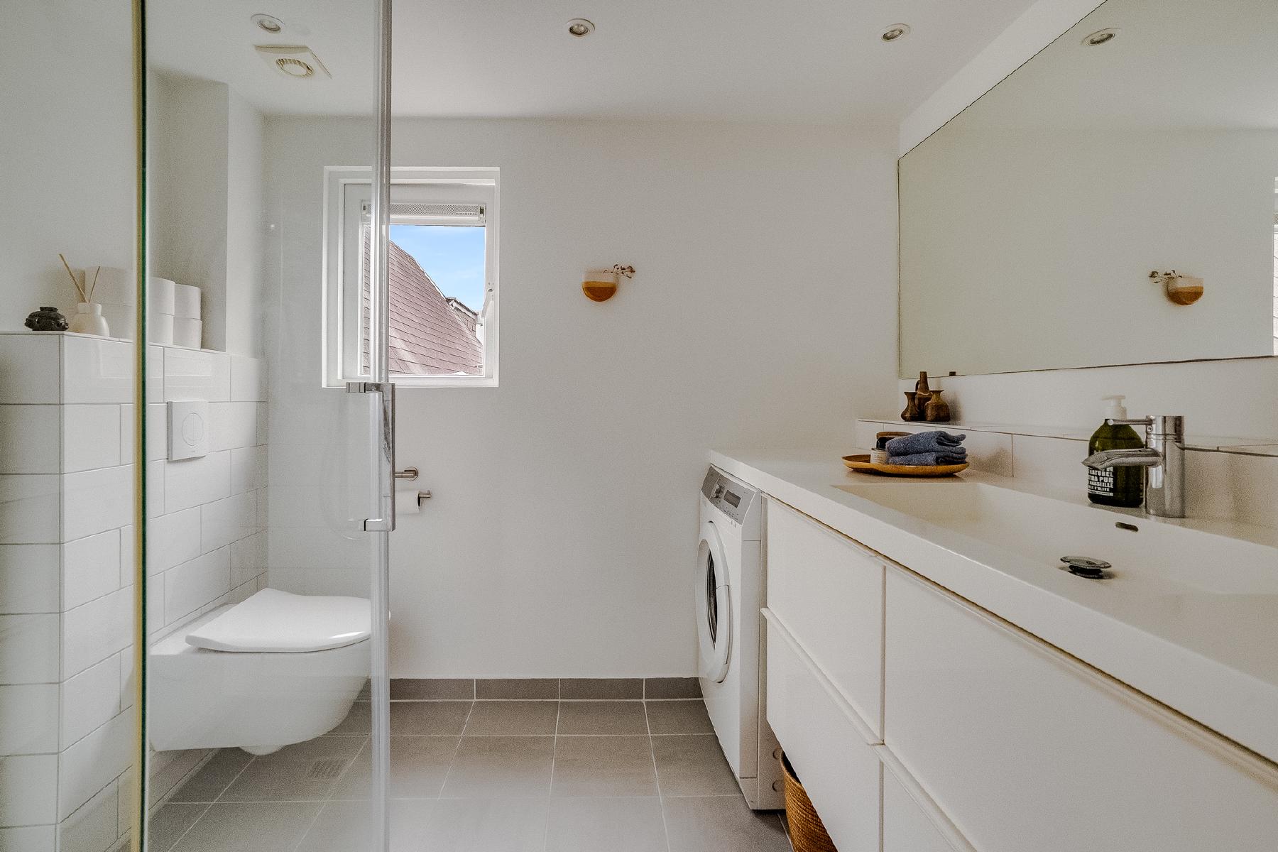 AMSTERDAM Sint Willibrordusdwarsstraat 2-3image 30