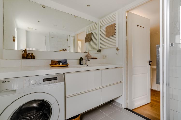 
    <nil><span>|</span>
image 32